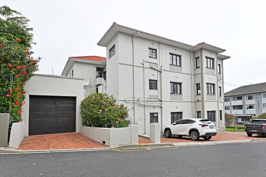 3 Bedroom Property for Sale in Bantry Bay Western Cape